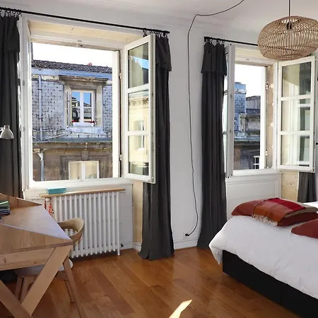 Grand 2 Pieces Au Coeur De Lägenhet Bordeaux